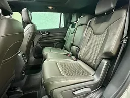Jeep Commander