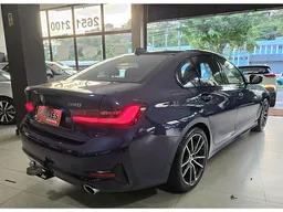 BMW 320i