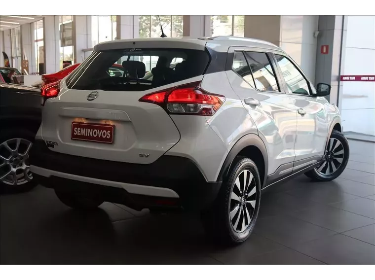 Nissan Kicks Branco 8