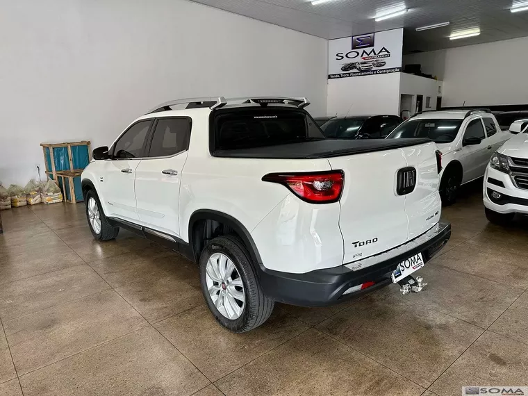 Fiat Toro Branco 2