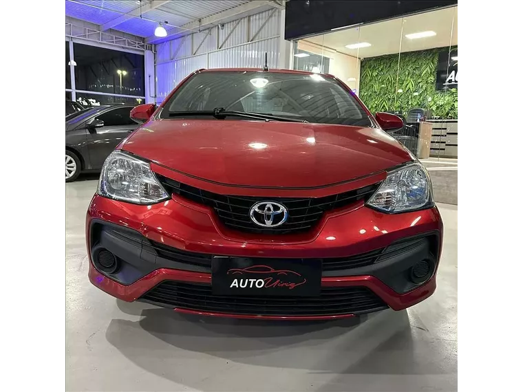 Toyota Etios Vermelho 10