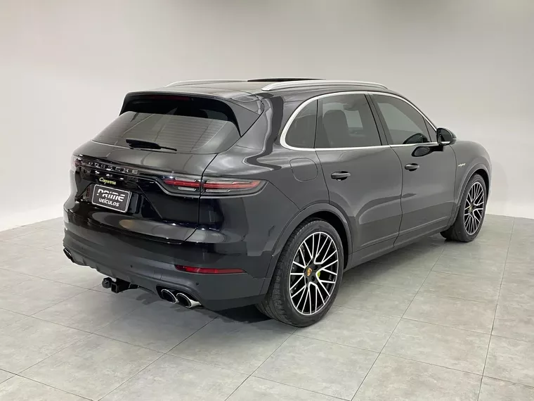 Porsche Cayenne Preto 1