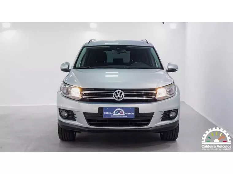 Volkswagen Tiguan Prata 1