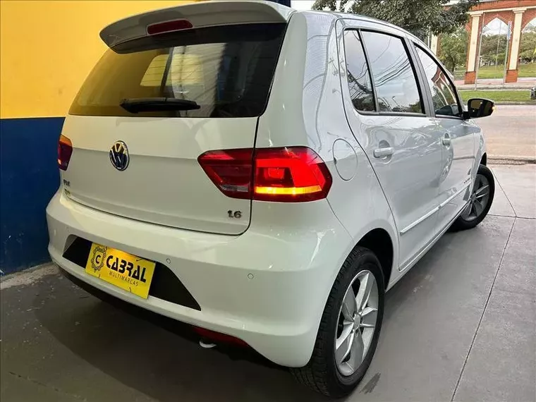 Volkswagen Fox Branco 2