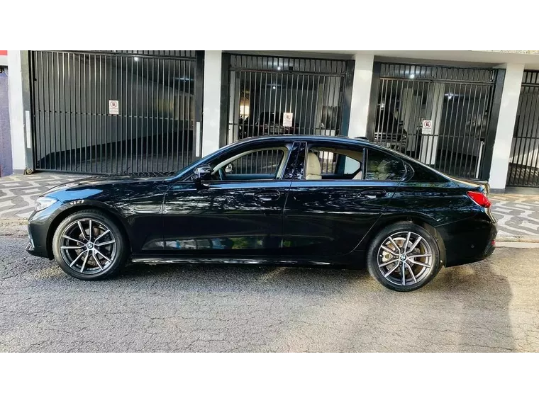 BMW 320i Preto 2