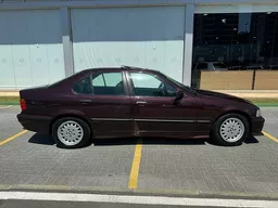 BMW 325i