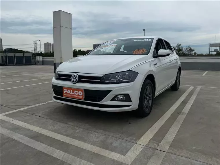 Volkswagen Polo Hatch Branco 13