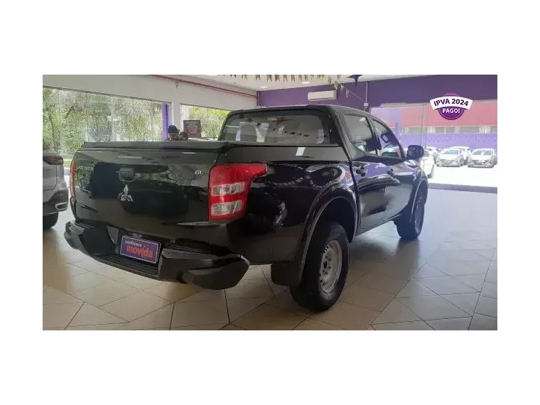 Mitsubishi L200 Preto 1