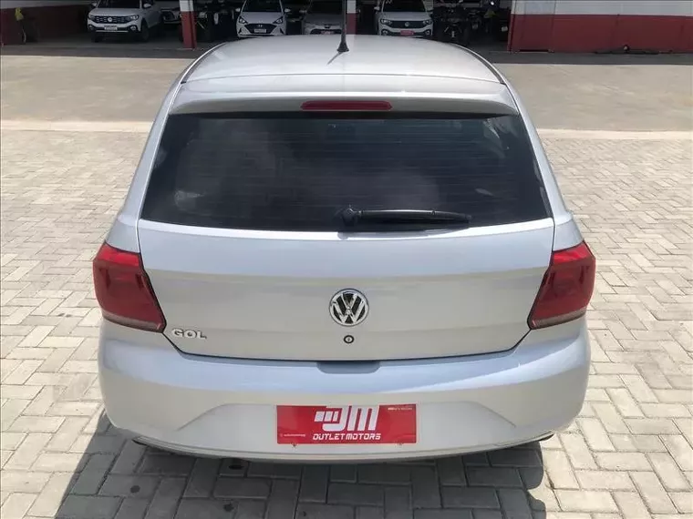 Volkswagen Gol Prata 11