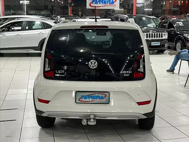 Volkswagen UP Branco 14