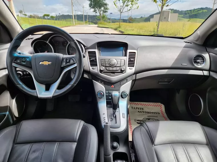 Chevrolet Cruze Preto 10