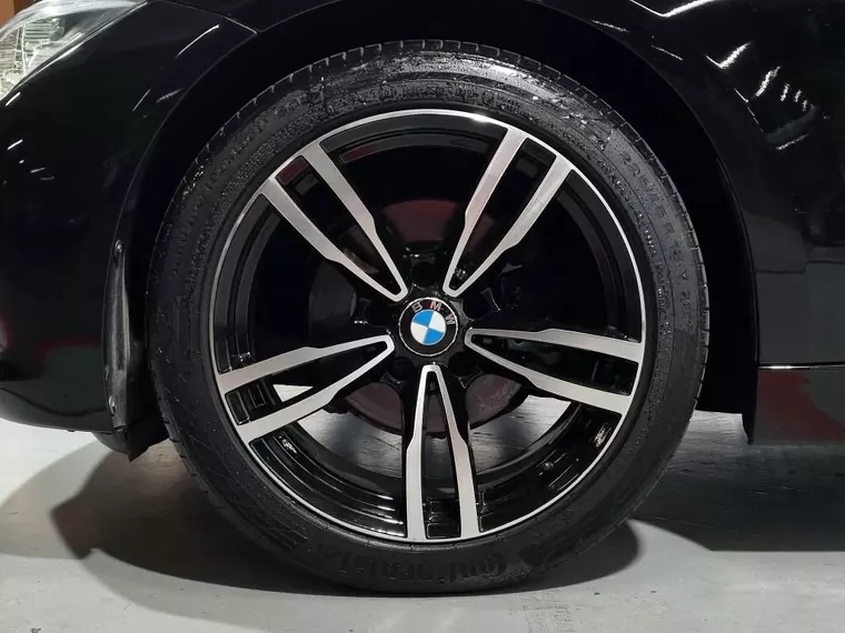 BMW 320i Preto 8