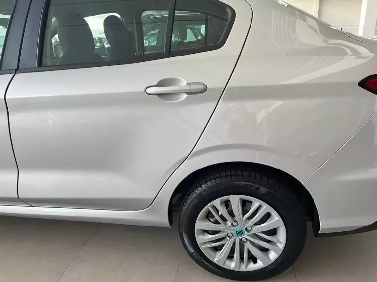 Fiat Cronos Branco 1