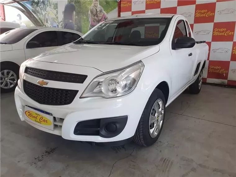 Chevrolet Montana Branco 2