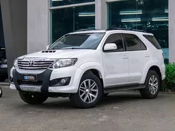 Toyota Hilux SW4