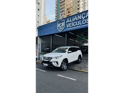 Toyota Hilux SW4