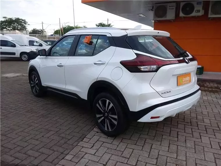 Nissan Kicks Branco 9