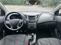Hyundai HB20X