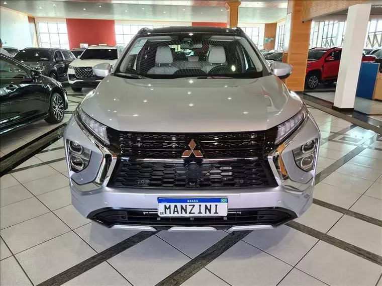 Mitsubishi Eclipse Cross Prata 1