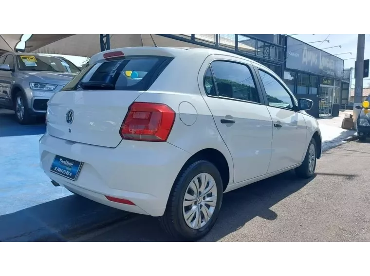 Volkswagen Gol Branco 7