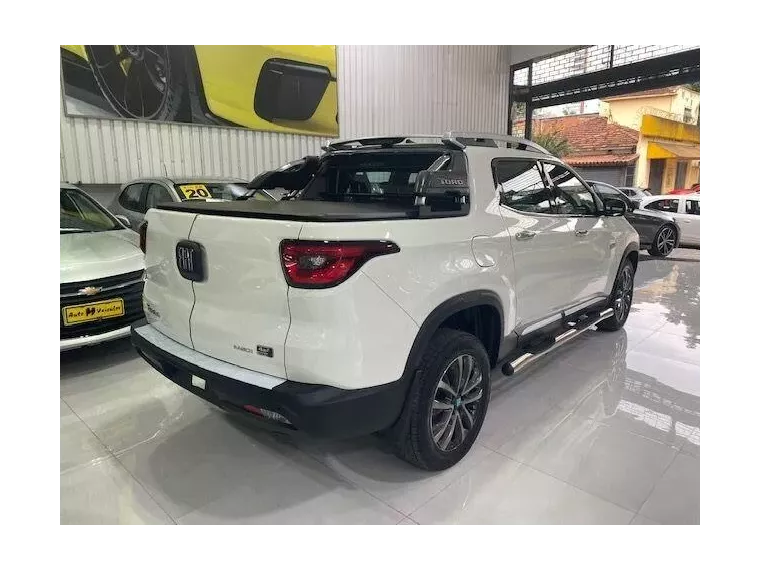 Fiat Toro Branco 3