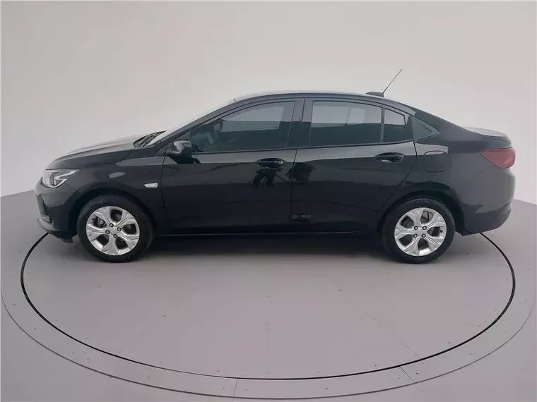 Chevrolet Onix Preto 1