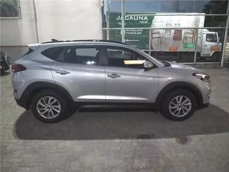 Hyundai Tucson Prata 5