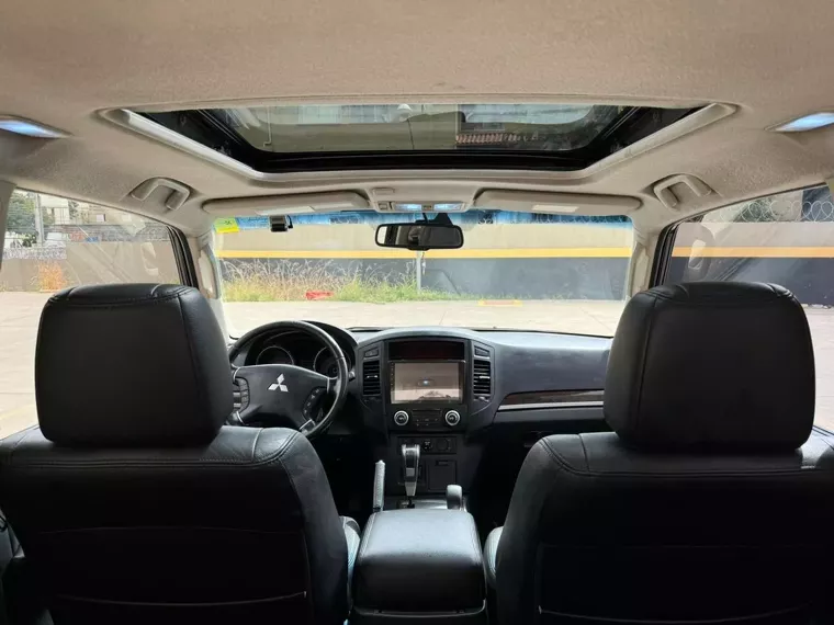 Mitsubishi Pajero Full Preto 17