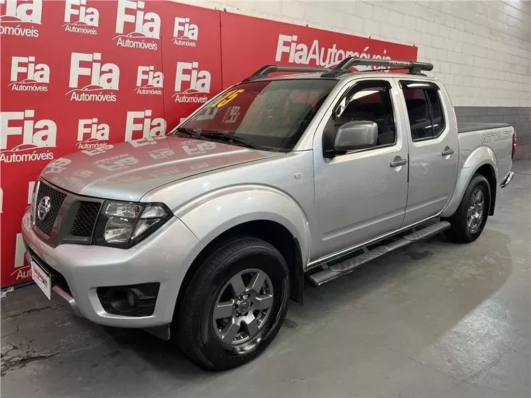 Nissan Frontier Prata 10