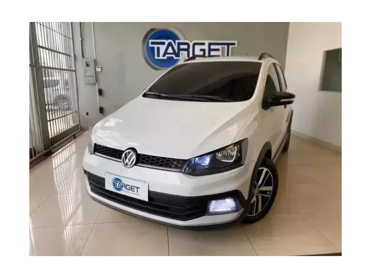 Volkswagen Fox Branco 4