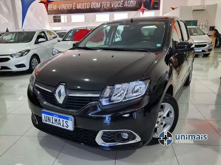 Renault Sandero Preto 6