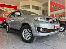 Toyota Hilux SW4