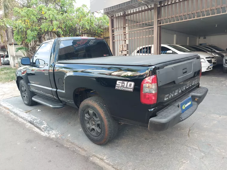 Chevrolet S10 Preto 2