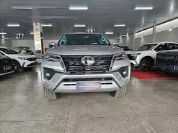 Toyota Hilux SW4