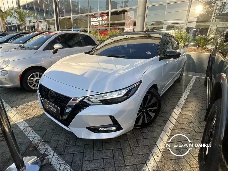 Nissan Sentra Branco 1