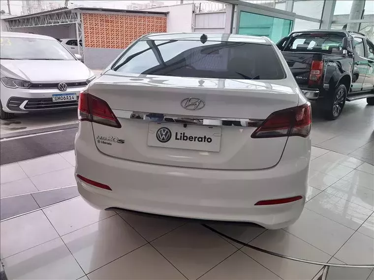 Hyundai HB20S Branco 6