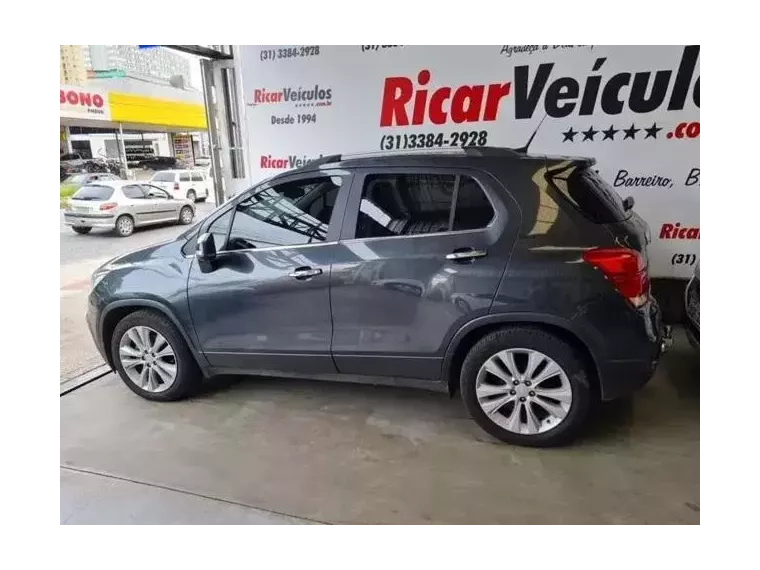 Chevrolet Tracker Cinza 6