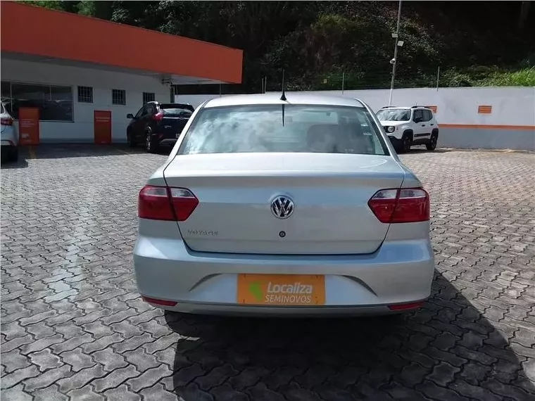 Volkswagen Voyage Prata 7