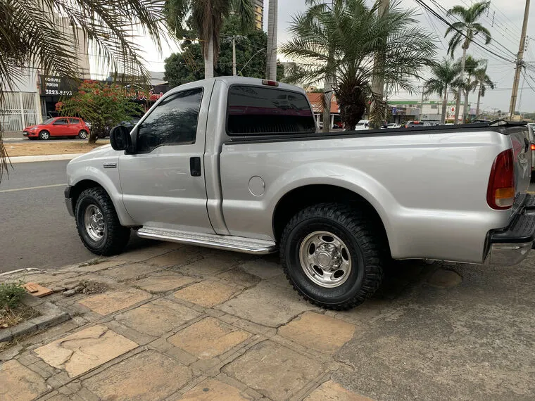 Ford F-250 Prata 6