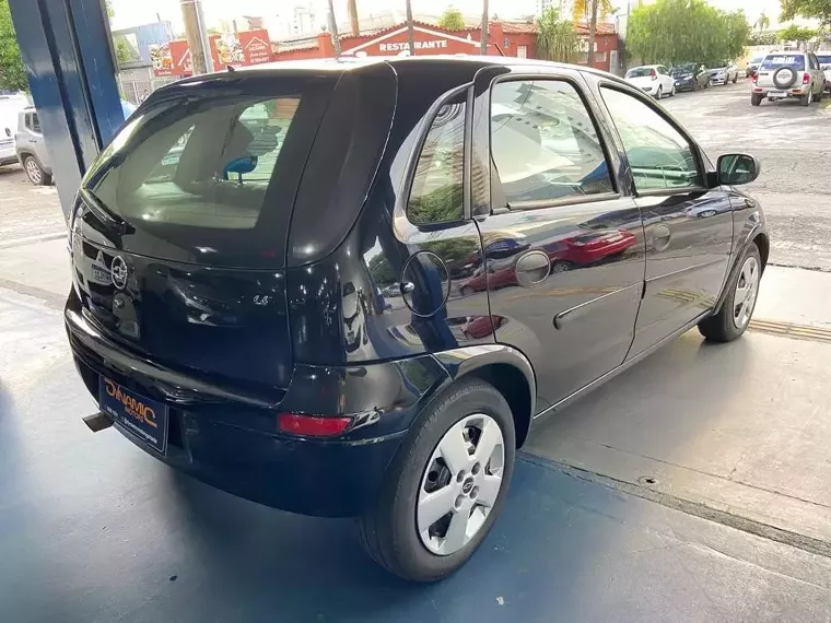 Chevrolet Corsa Preto 6