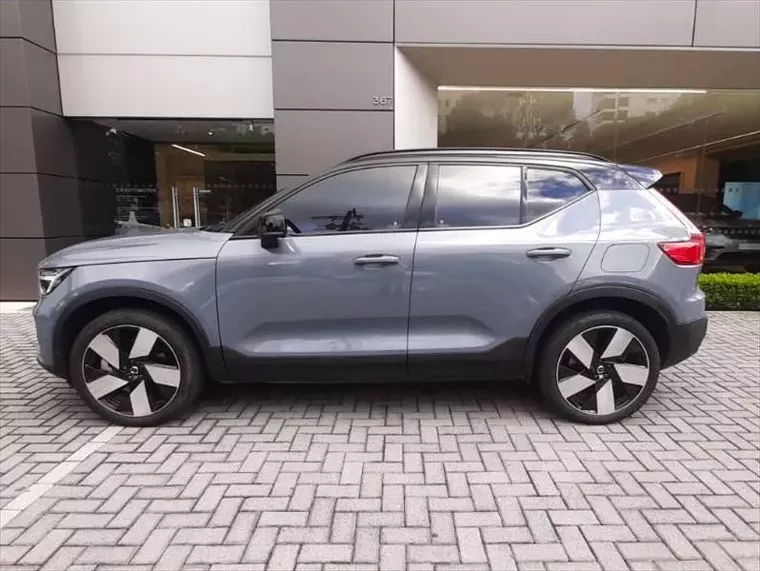 Volvo XC40 Cinza 6