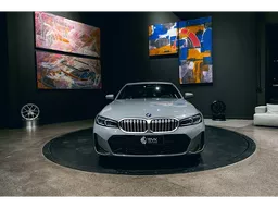 BMW 320i