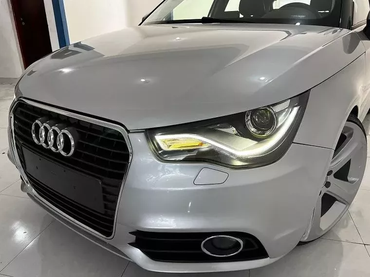 Audi A1 Prata 26