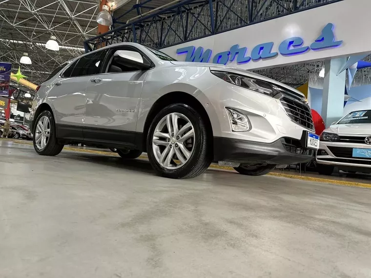 Chevrolet Equinox Prata 15