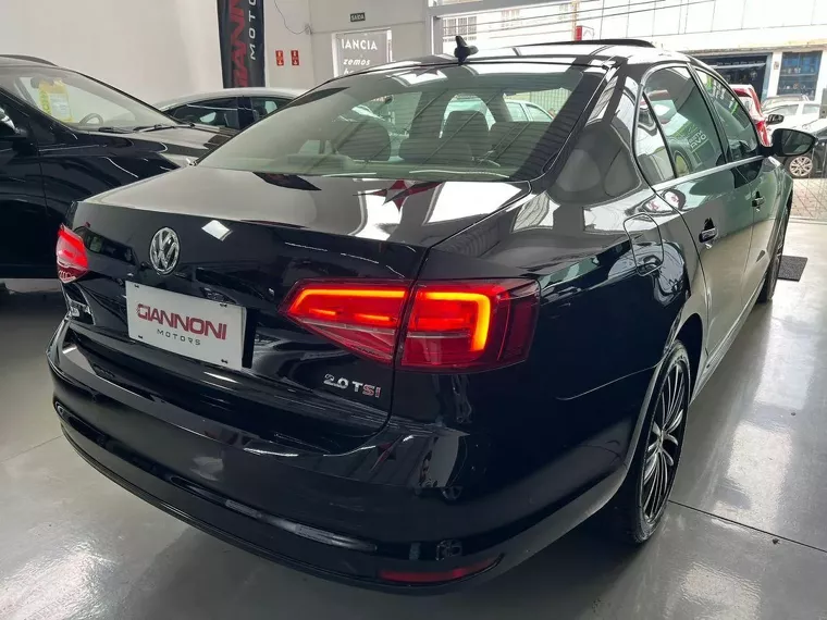 Volkswagen Jetta Preto 5