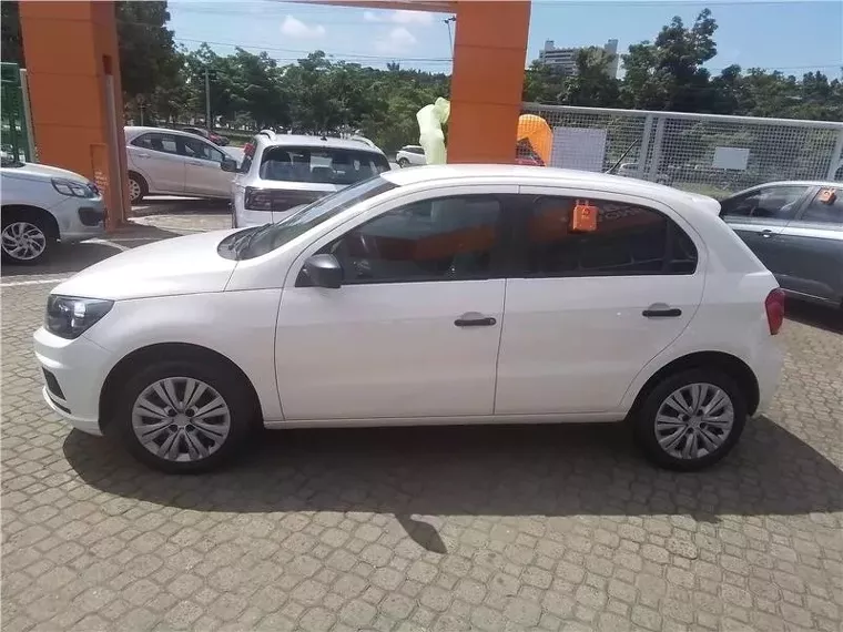 Volkswagen Gol Branco 4