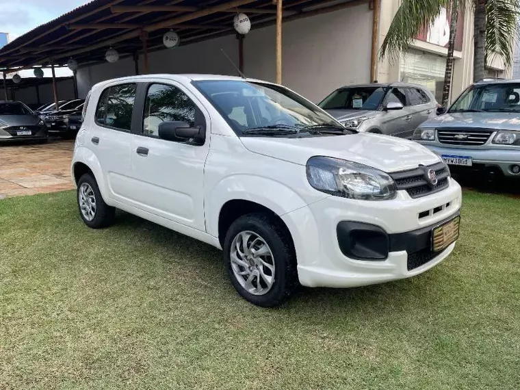 Fiat Uno Branco 2