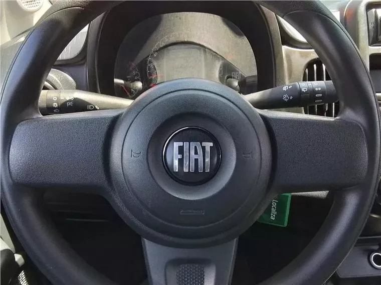 Fiat Mobi Prata 9