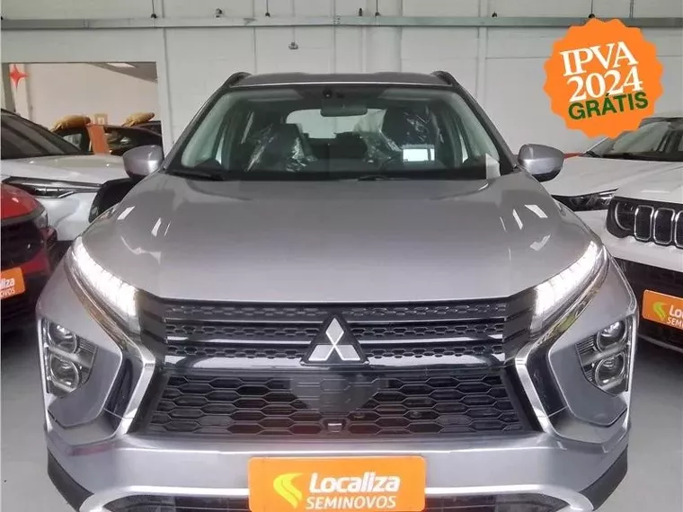 Mitsubishi Eclipse Cross Prata 4