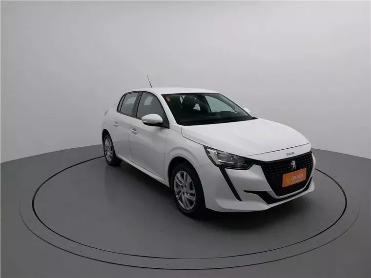 Peugeot 208 Branco 12